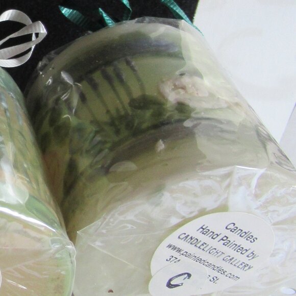 Stylized flowers, 3" Pillar Candle, Hand Painted, Nature, Codes O, R, C - Picture 5 of 5